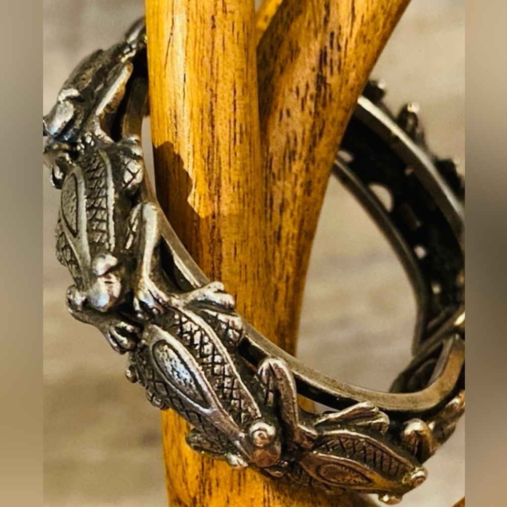 Vintage Southwestern Silver Tone Statement Cuff Bracelet Tribal Etched Boho